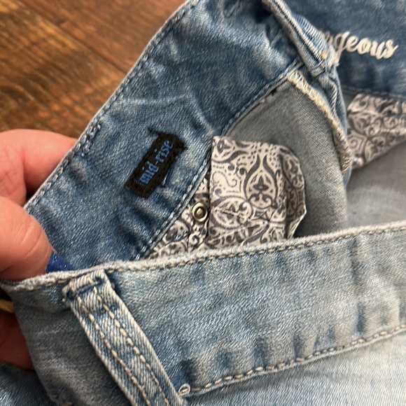 Series 31 light wash jeans with distressing. Sz 11 - Picture 5 of 6